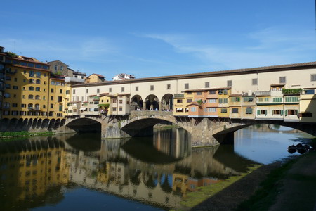 Ponte Vecchio.jpg (61428 bytes)